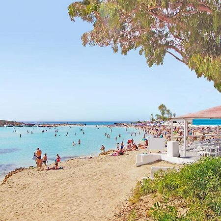 Villa Sunday Ayia Napa Ngoại thất bức ảnh