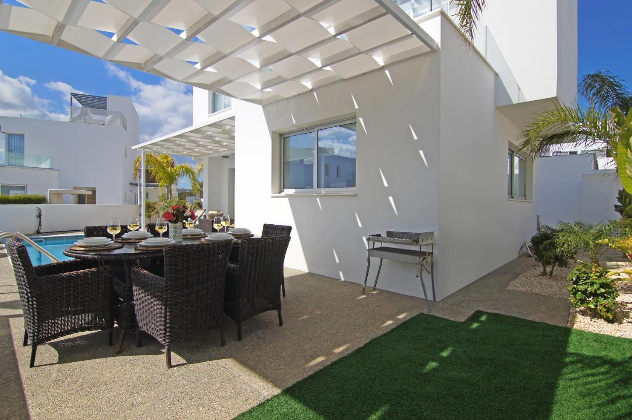 Villa Sunday Ayia Napa Ngoại thất bức ảnh