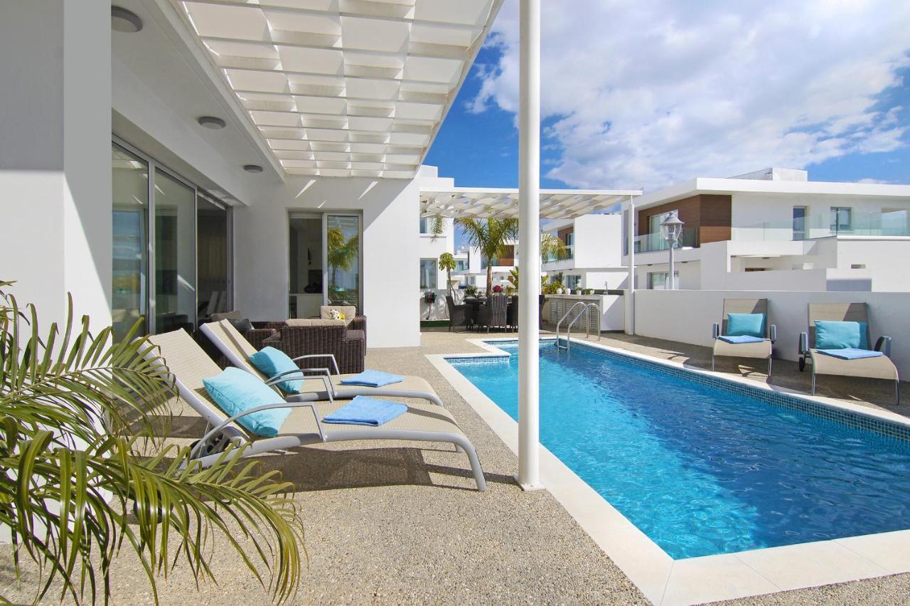 Villa Sunday Ayia Napa Ngoại thất bức ảnh