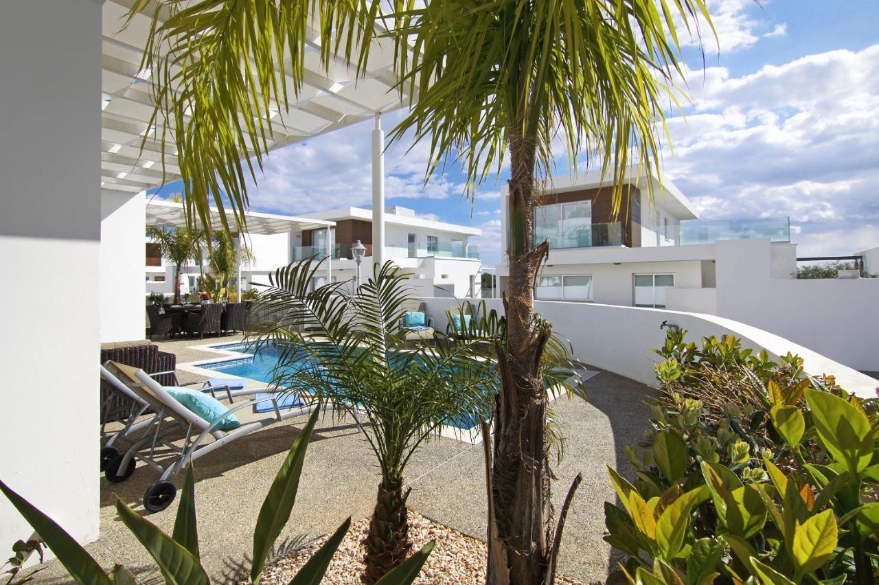 Villa Sunday Ayia Napa Ngoại thất bức ảnh