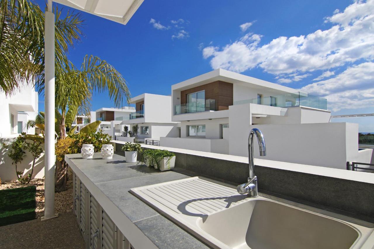 Villa Sunday Ayia Napa Ngoại thất bức ảnh